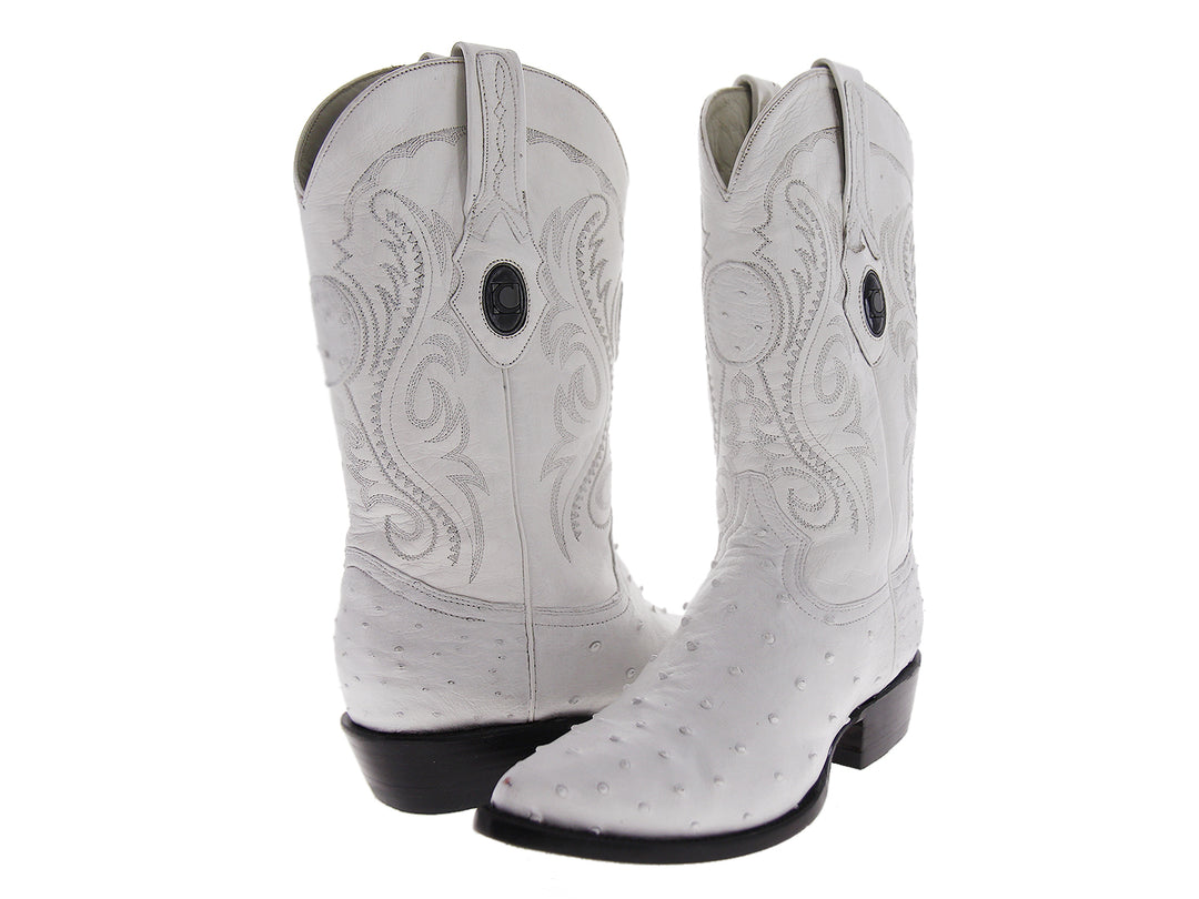 Bota vaquera de cuero color blanco con bordados decorativos y suela negra.