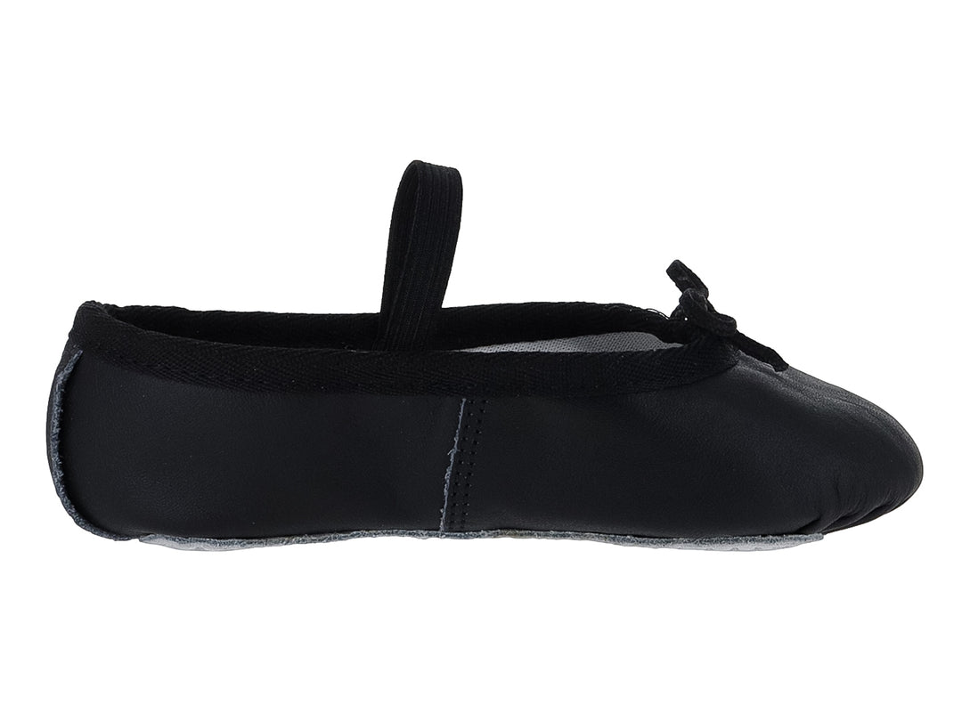 Zapatilla de ballet color negro para niños con correa elástica en el empeine.