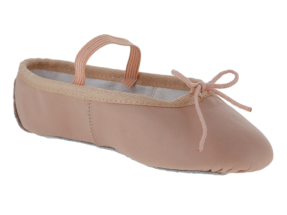 Zapatilla de ballet color rosa para niños con correa elástica en el empeine.