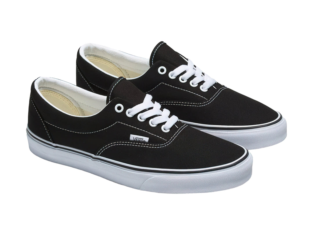 Tenis Vans Era Classics Negro con Blanco