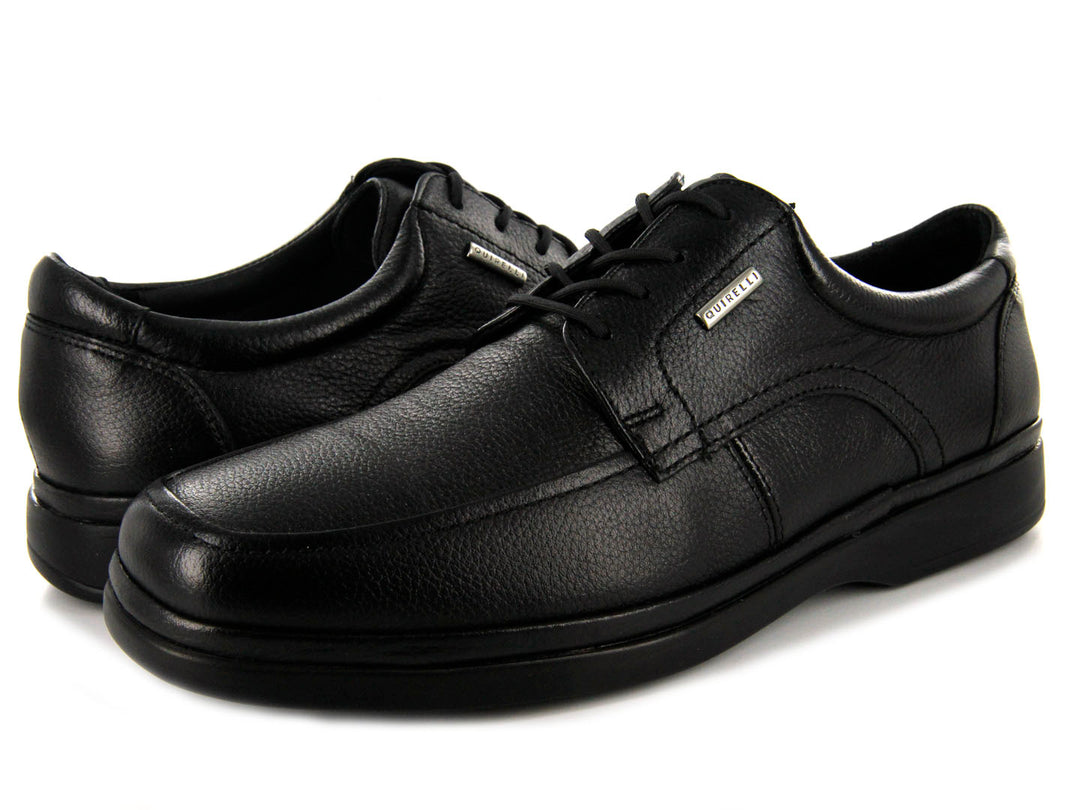 Zapato casual de cuero negro con agujetas y suela cómoda para hombre.