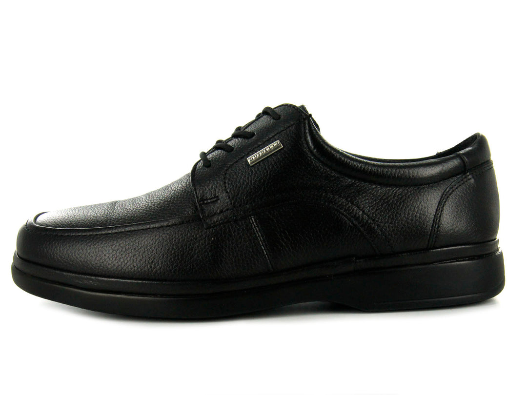 Zapato casual de cuero negro con agujetas y suela cómoda para hombre.