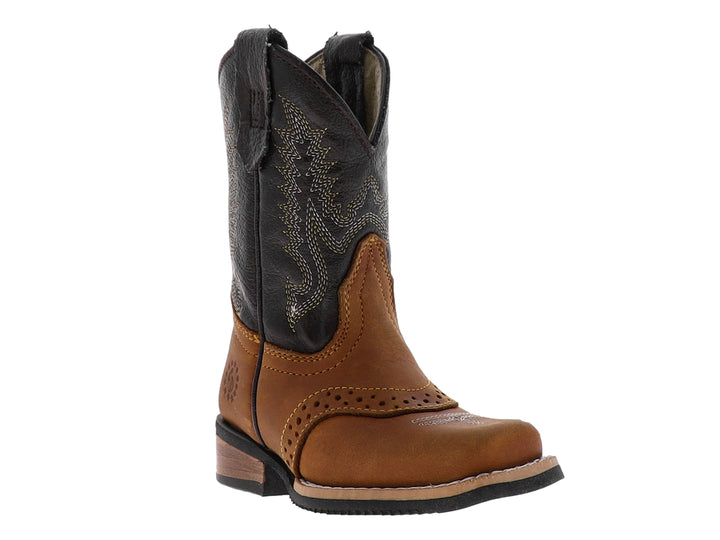 Botas vaqueras para niño en color miel y café oscuro con detalles bordados en el tubo.
