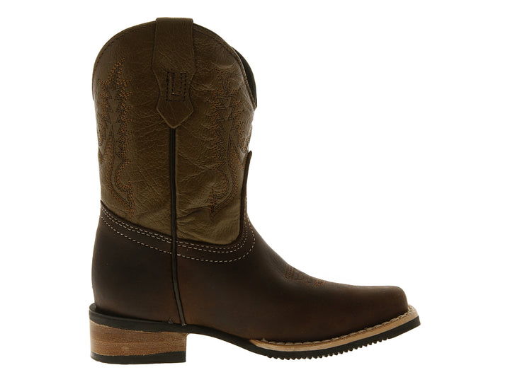 Botas vaqueras para niño en cuero color marrón oscuro y beige.