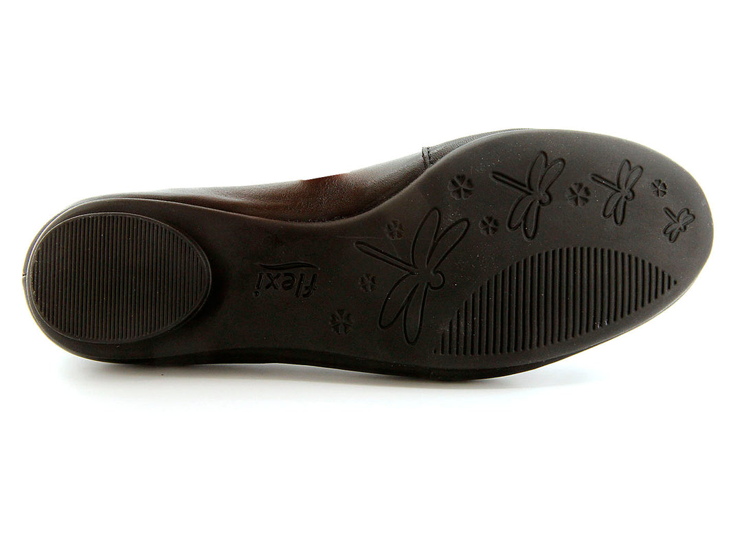 Zapatos ballerina negros para mujer con un pequeño moño decorativo en la punta.