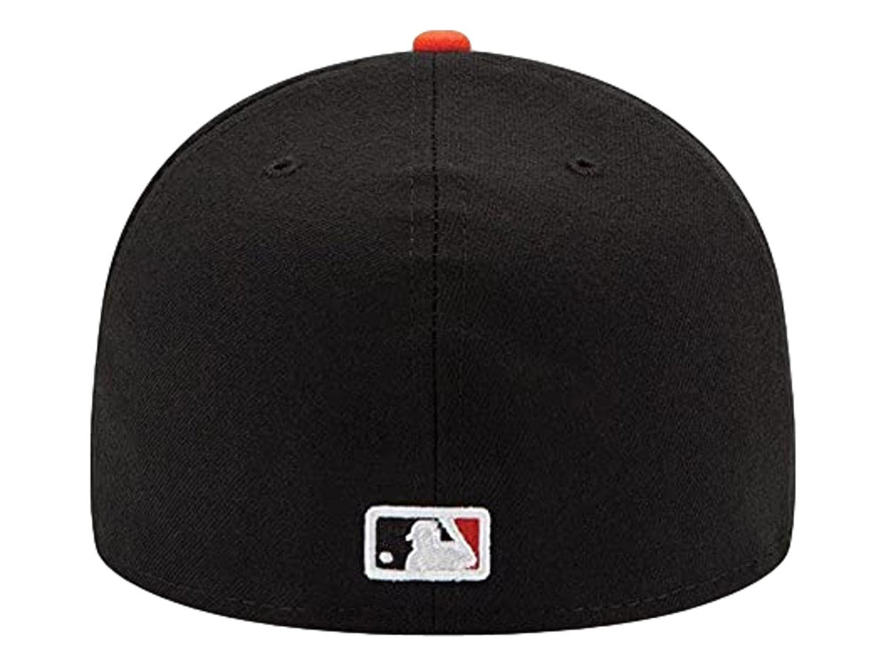 Gorra de béisbol New Era tricolor en blanco, negro y naranja con logo de los Baltimore Orioles.