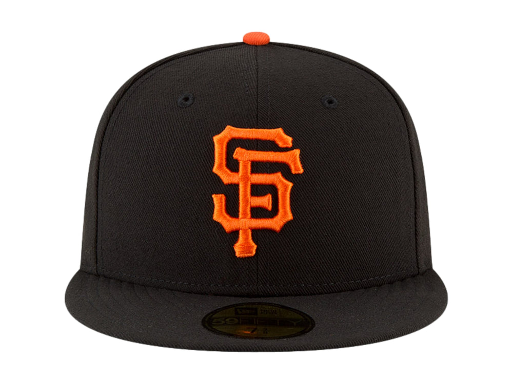 Gorra de béisbol New Era color negro con logotipo naranja de San Francisco Giants y visera plana.