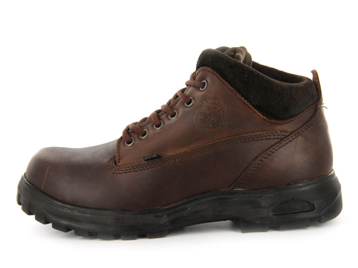 Botas de trabajo WORK POWER color chocolate con suela negra y cordones.