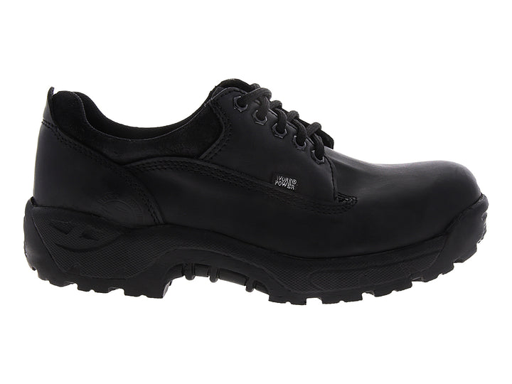 Zapato de trabajo negro de la marca Work Power con cordones y suela resistente.
