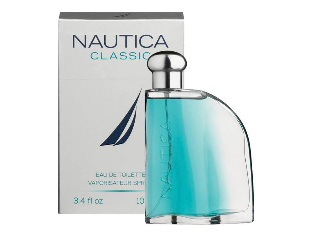 Botella de perfume Nautica Classic de color azul claro junto a su caja blanca.