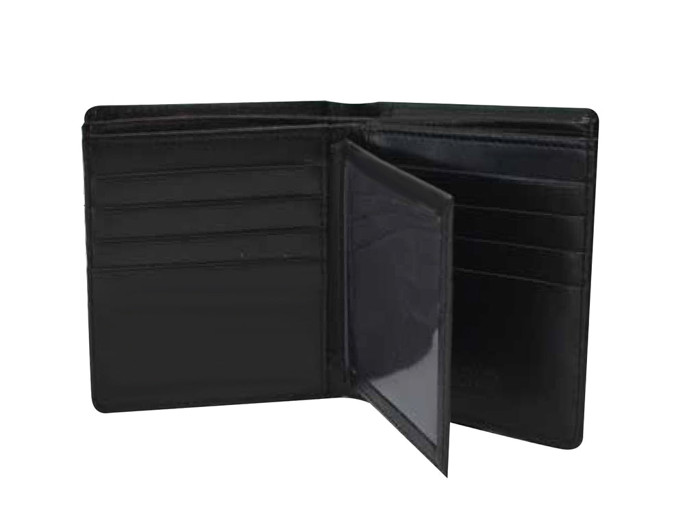 Cartera negra de cuero con parte superior texturizada y logo plateado en la parte inferior.