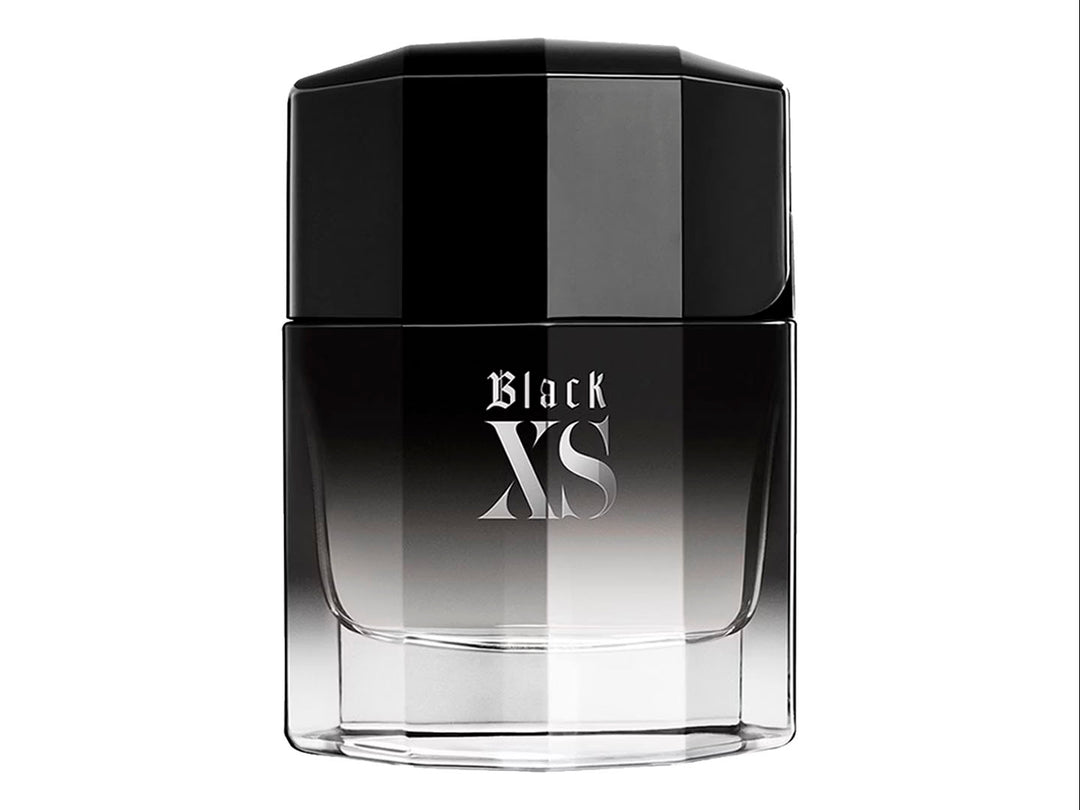 Perfume Paco Rabanne Black XS para hombre con botella de vidrio negro degradado y caja negra.