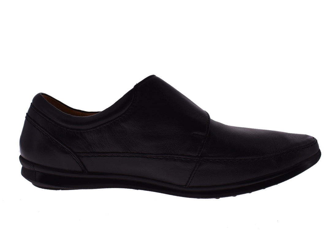 Zapato JARKING modelo 2602 Softy en color negro, estilo slip-on de material sintético con acabado liso.