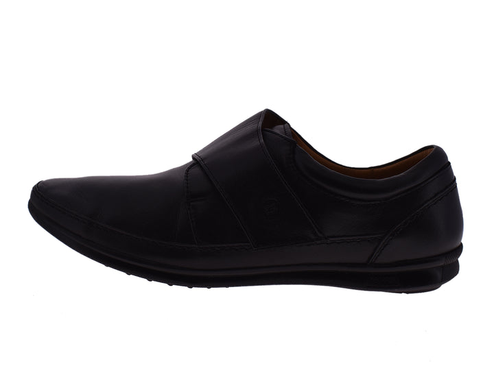 Zapato JARKING modelo 2602 Softy en color negro, estilo slip-on de material sintético con acabado liso.