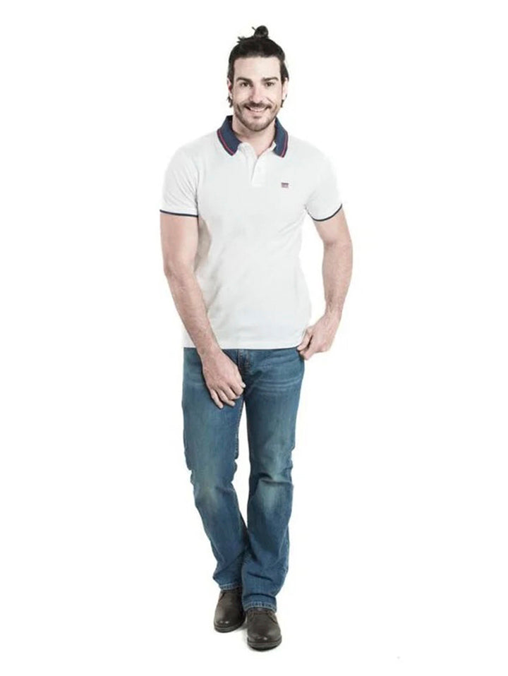 Vista trasera de pantalones jeans Levi&