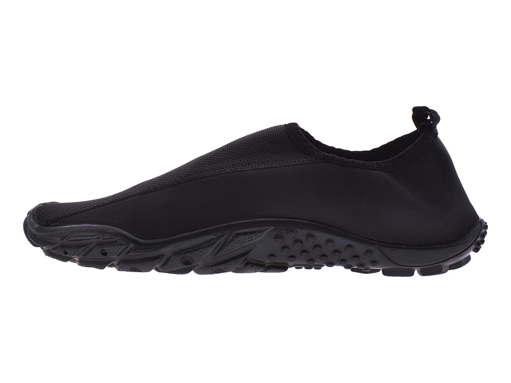 Par de zapatos acuáticos Luva Aquashoes color negro para hombre.