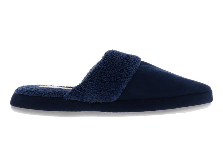 Pantufla color azul marino con parte superior de textura suave tipo borrego y diseño cerrado al frente.