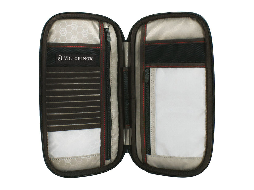 Organizador de documentos Victorinox en color negro con bordes redondeados y cierre.