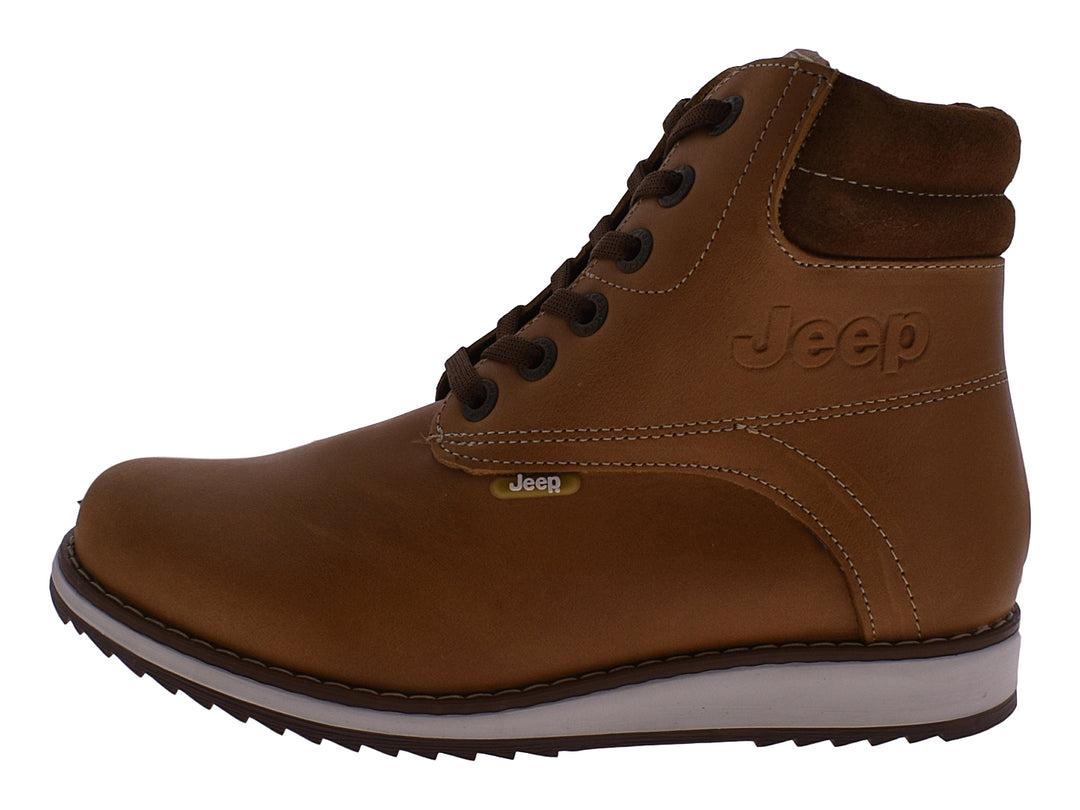 Botas Jeep Montana para mujer en color miel con cuello marrón y suela blanca.
