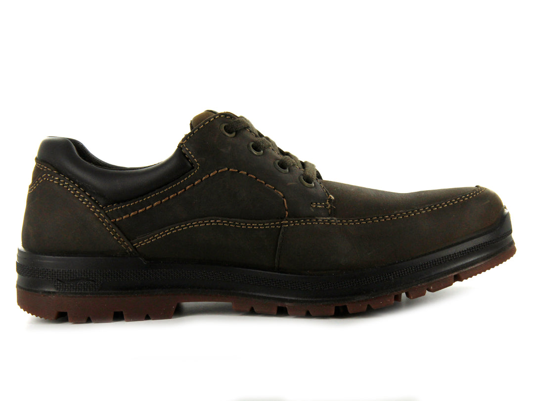 Zapatos Flexi Killian Country para hombre en color café oscuro con cordones y suela dentada.