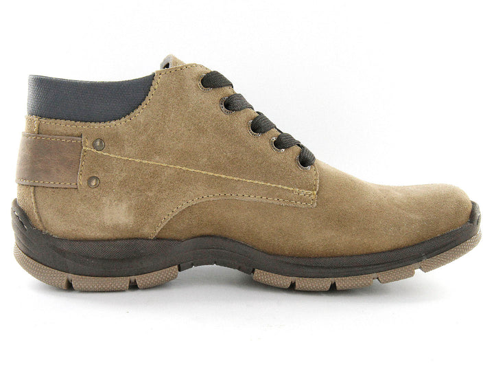 Botas Dockers Tucson para hombre en color iron con acabado mate y cordones.