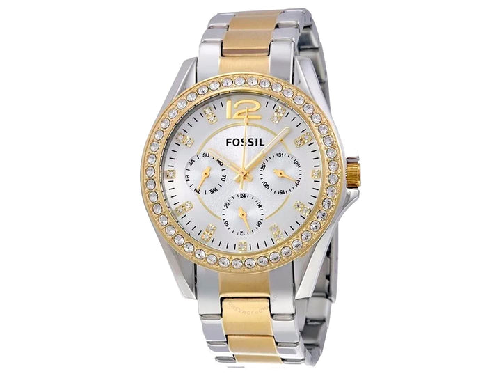 Reloj Fossil bicolor en plata y dorado para mujer, con bisel adornado con cristales y esfera blanca.