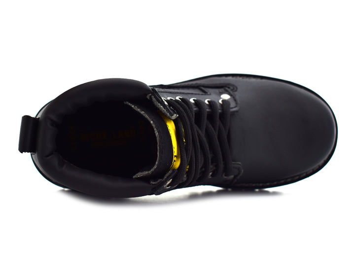 Botín negro de material sintético con cordones y costuras blancas contrastantes para niño.