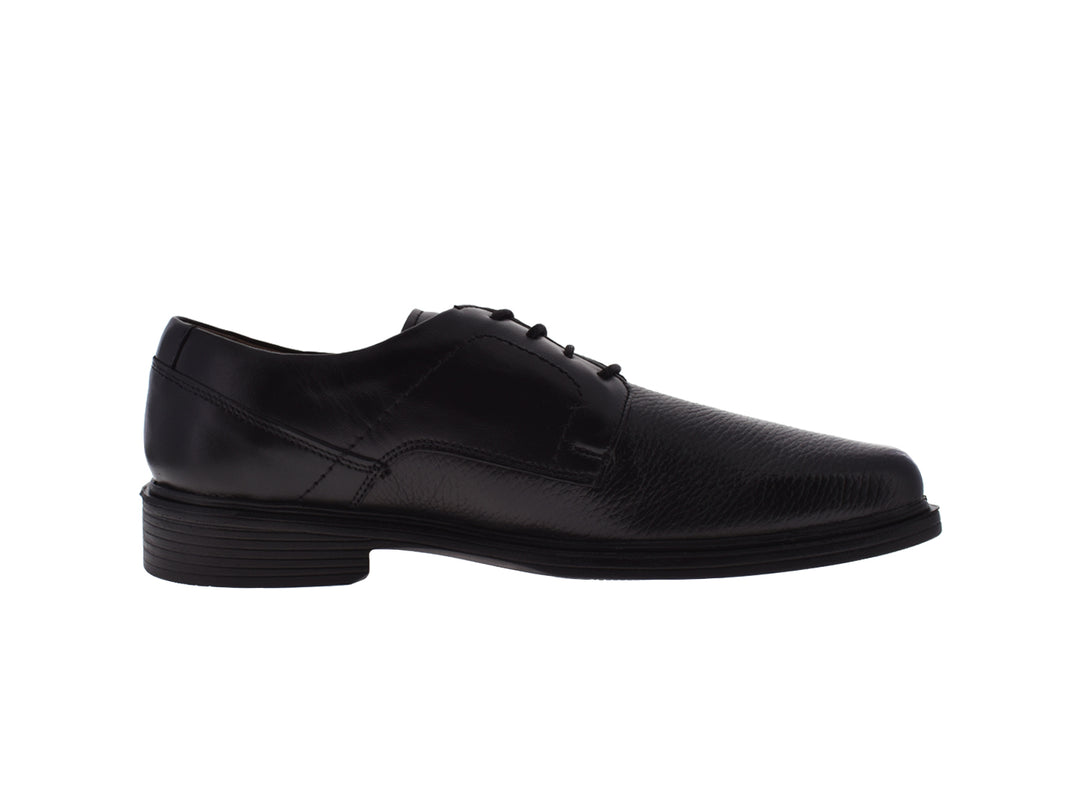 Zapato formal JARKING color negro de cuero con textura y agujetas, vista lateral sobre fondo blanco.