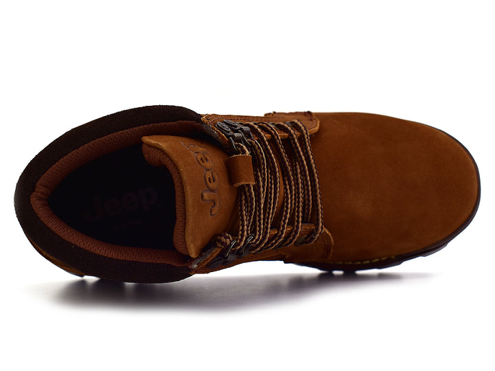 Bota Jeep 1950 de nobuck color bronce con suela marrón oscuro y cordones