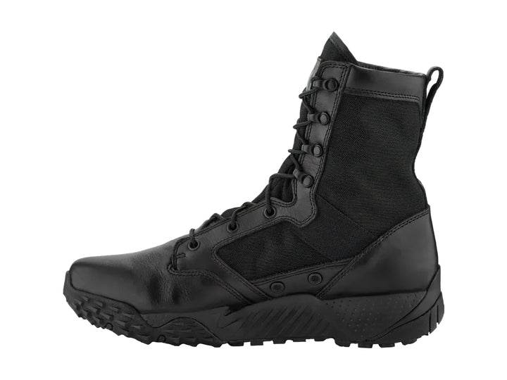 Bota Under Armour Jungle Rat en color negro, de caña alta con materiales mixtos de cuero y tela.