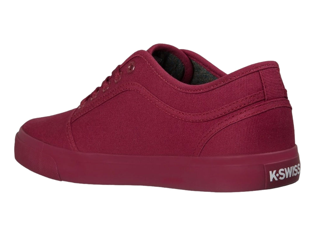 Tenis K-Swiss Forest color burgundy monochrome de tela con suela a juego.
