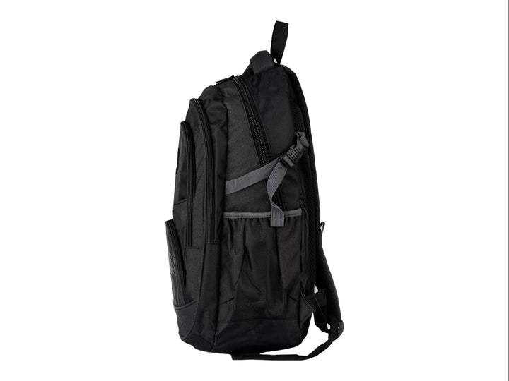 Mochila escolar K-Swiss de color negro con múltiples compartimentos y logotipo frontal.