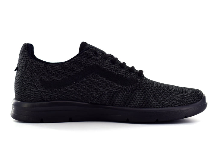 Tenis VANS ISO 1.5 color negro con tejido de malla y suela plana.
