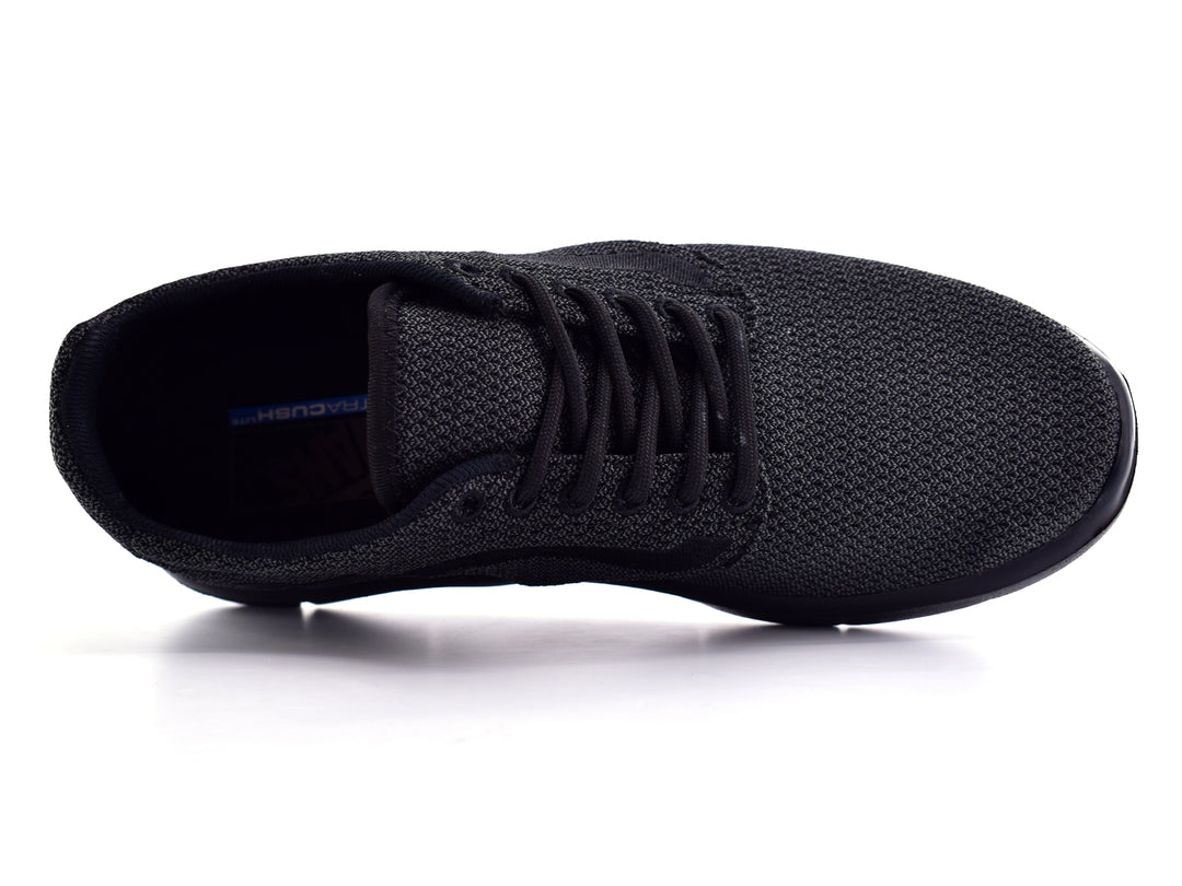 Tenis VANS ISO 1.5 color negro con tejido de malla y suela plana.
