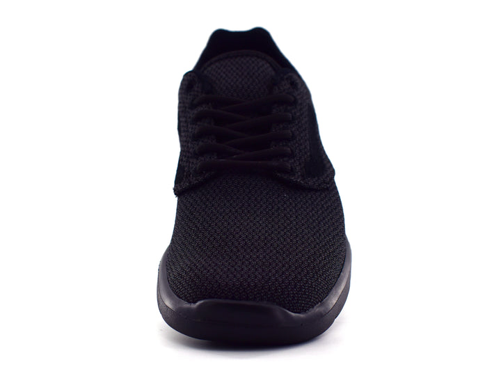 Tenis VANS ISO 1.5 color negro con tejido de malla y suela plana.