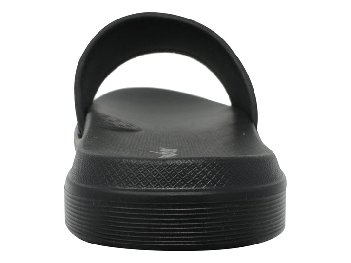Sandalia negra de la marca Greenbox con banda superior en color negro y blanco con textura lineal.