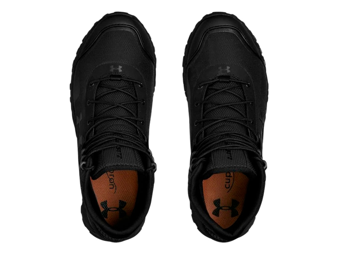 Bota táctica Under Armour Valsetz RTS-DES en color negro para hombre, vista lateral.