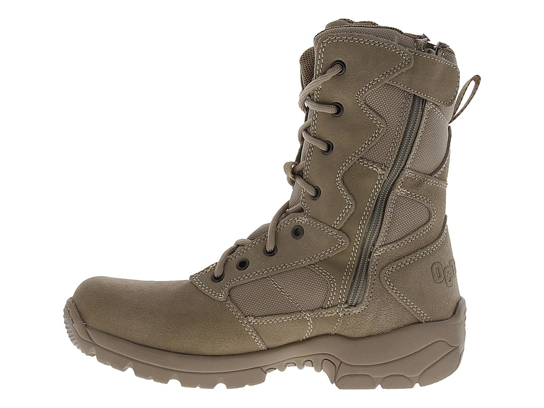 Bota táctica OC Tactical color ámbar de caña alta con cordones y suela resistente.