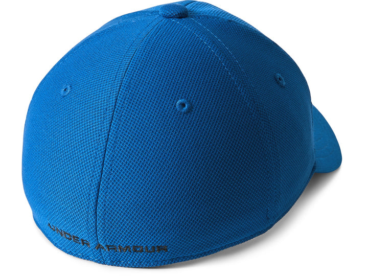 Gorra deportiva Under Armour de color azul con logotipo frontal en color negro.