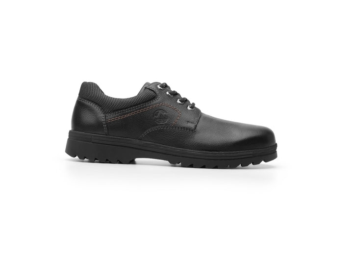 Zapato negro de cuero Flexi para hombre con agujetas y suela robusta.