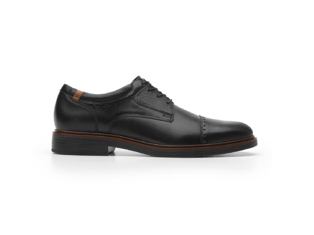 Zapatos Flexi Parker para hombre en color negro con detalles marrones y cordones.
