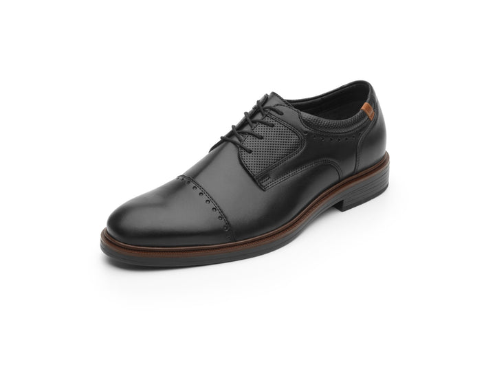 Zapatos Flexi Parker para hombre en color negro con detalles marrones y cordones.
