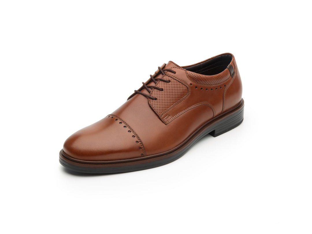 Zapatos Flexi Parker para hombre en color marrón tan, de cuero con cordones y detalles perforados.
