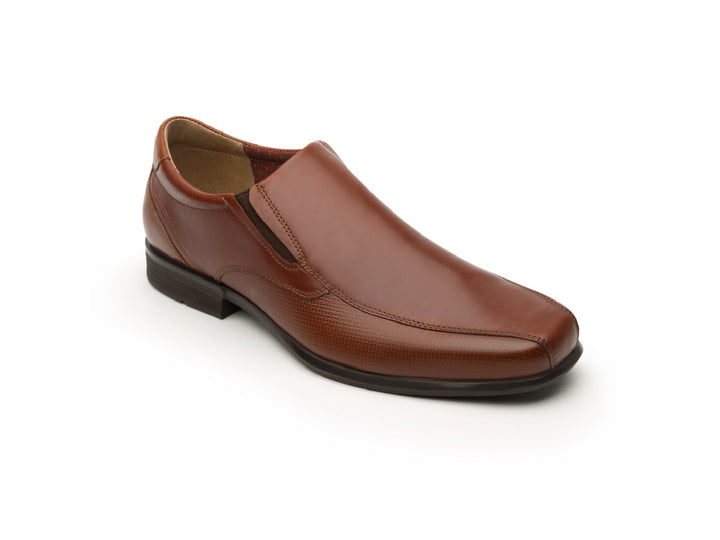 Zapato Flexi Strong para hombre en color tan, estilo mocasín de cuero con suela oscura.