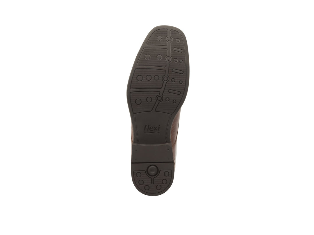 Zapato Flexi Strong para hombre en color tan, estilo mocasín de cuero con suela oscura.
