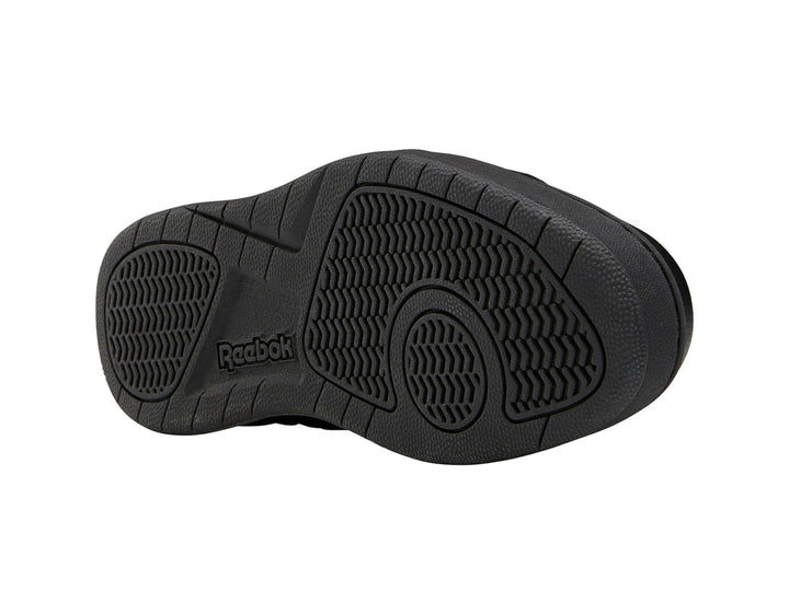 Tenis deportivos Reebok de corte alto en color negro.