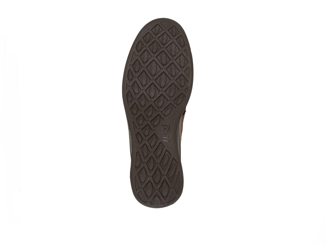 Bota Flexi Outdoor para mujer en color tan con cordones y suela oscura.