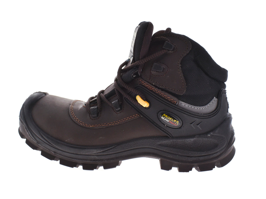 Botas de seguridad industriales color café con casquillo de poliamida y suela negra para hombre.