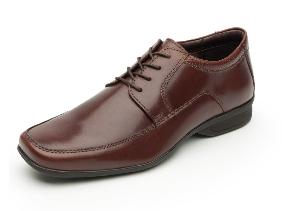 Zapato Flexi Sato para hombre en color oporto de cuero con agujetas y suela oscura.