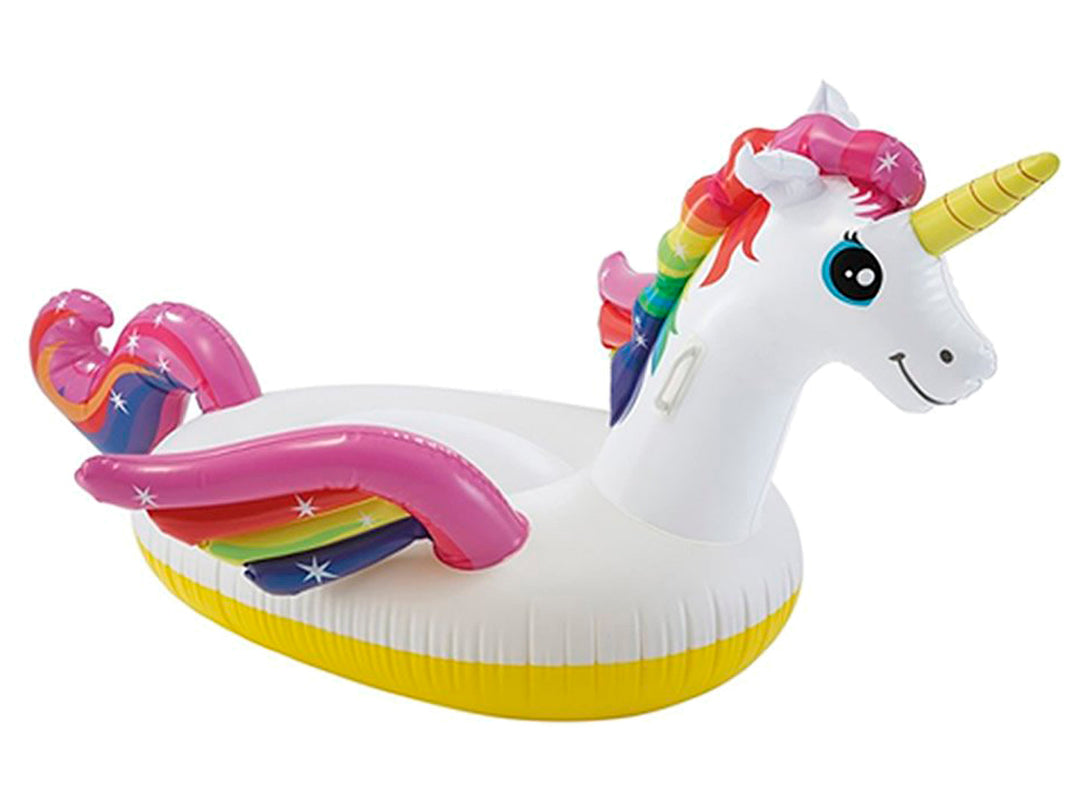 Flotador inflable de unicornio blanco con base amarilla y detalles multicolores en crin y alas.